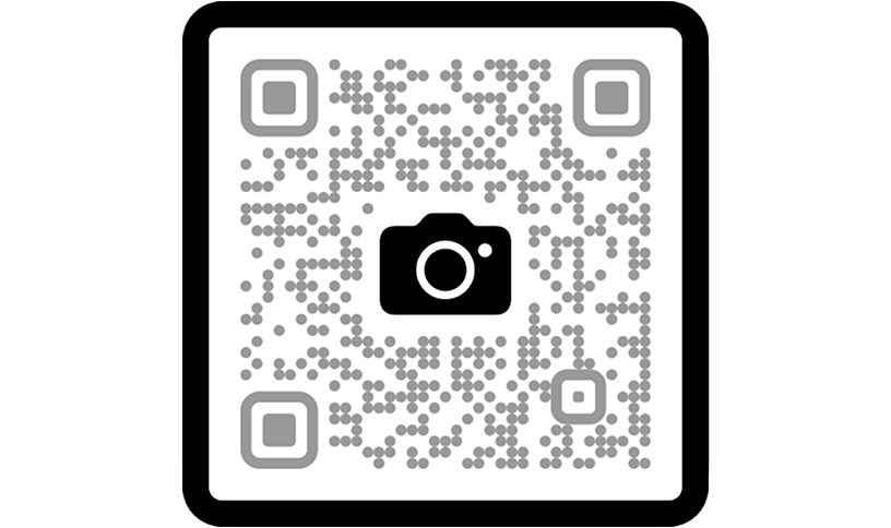 امسح رمز QR للتسوق في تطبيق Apple Store.